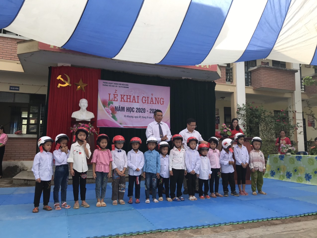 z2103192747269 0e2c3f5aa89fa3717250207ac3646442