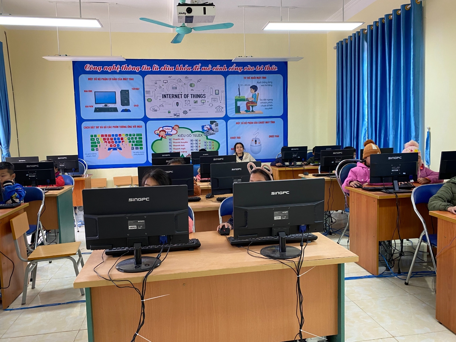 z4023244560666 2a7e5cf9fabe7890c860b350740602bc